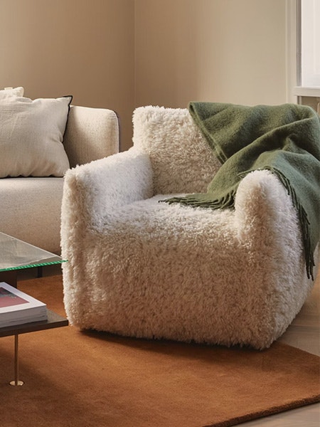 Fluffig fåtölj från Decotique